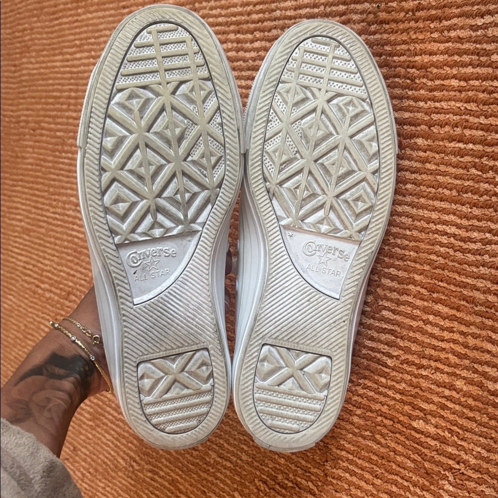 Converse White patent leather Sneaks size 8 iridescent hardware new fluffy laces - Picture 13 of 14